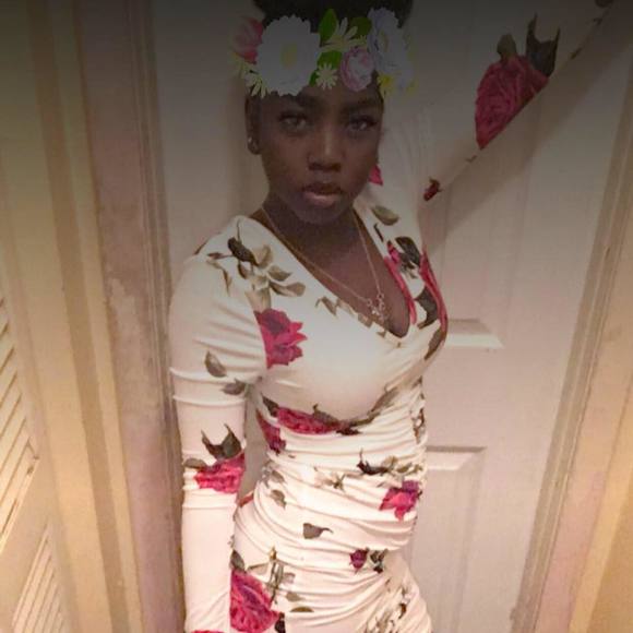 Meet your Posher, Aaliyah - Picture 1 of 1
